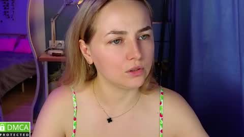 Snapshot of mira_mermayd chatting on June 25, 5:12 am Mira online show from June 25, 5:12 am