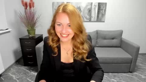 Snapshot of mira_whites chatting on March 2, 3:59 pm Mira online show from March 2, 3:59 pm