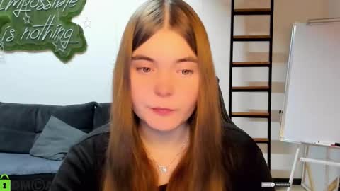 Snapshot of miraa_bloom chatting on February 8, 2:20 pm miraa_bloom online show from February 8, 2:20 pm