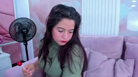 mirabella_miller online show from May 29, 1:42 pm