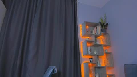 Mira  follow my fansly  online show from May 24, 2:49 am