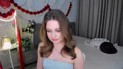 Emma online show from March 27, 7:24 pm