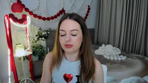 Emma online show from May 5, 7:44 pm