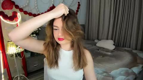 Emma online show from May 7, 7:41 pm