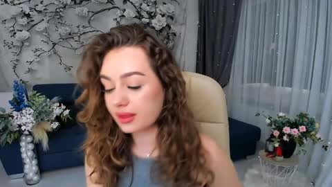 Emma online show from May 23, 1:11 am