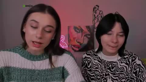 Snapshot of miraella chatting on September 28, 8:52 am Mira online show from September 28, 8:52 am