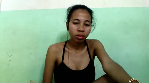 Snapshot of mirah881 chatting on October 27, 7:01 am mirah881 online show from October 27, 7:01 am