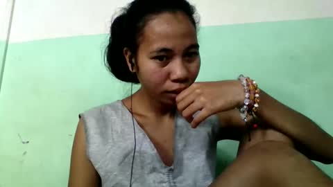 Snapshot of mirah881 chatting on November 14, 7:29 am mirah881 online show from November 14, 7:29 am