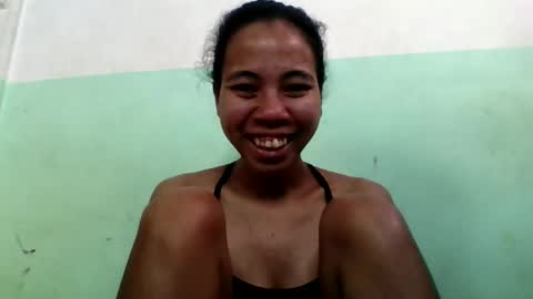 Snapshot of mirah881 chatting on November 17, 5:13 am mirah881 online show from November 17, 5:13 am