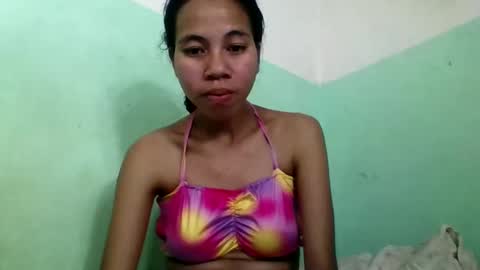 Snapshot of mirah881 chatting on November 17, 5:52 pm mirah881 online show from November 17, 5:52 pm