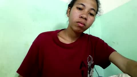 Snapshot of mirah881 chatting on December 2, 4:57 pm mirah881 online show from December 2, 4:57 pm