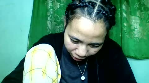 Snapshot of mirah881 chatting on June 24, 7:13 pm mirah881 online show from June 24, 7:13 pm