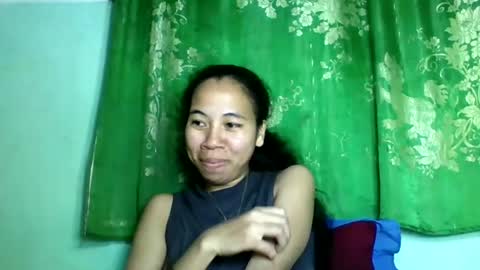 Snapshot of mirah881 chatting on June 30, 11:11 am mirah881 online show from June 30, 11:11 am