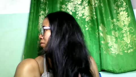 Snapshot of mirah881 chatting on July 5, 7:59 am mirah881 online show from July 5, 7:59 am