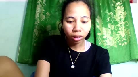 Snapshot of mirah881 chatting on July 14, 7:35 am mirah881 online show from July 14, 7:35 am