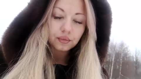 Snapshot of mirahardmanxx chatting on January 28, 11:38 am Happy New Year online show from January 28, 11:38 am