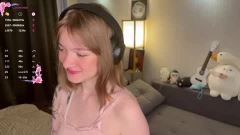 Mira online show from May 22, 10:37 pm