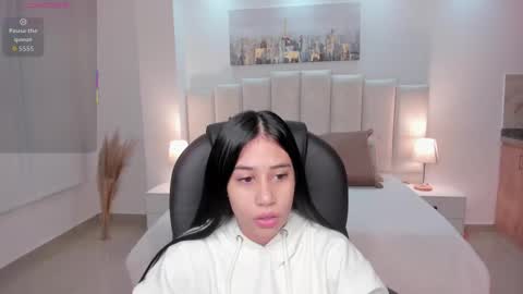 miranda_crawfor online show from October 1, 12:11 pm