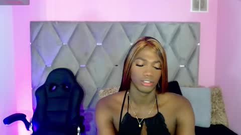 mirandaacollins online show from November 7, 10:59 am