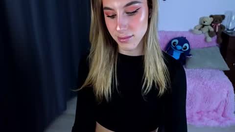 Snapshot of miraraid chatting on November 12, 4:35 am miraraid online show from November 12, 4:35 am