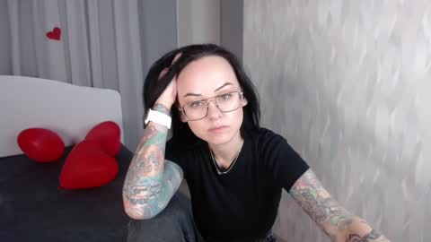 Mira online show from February 18, 3:54 pm