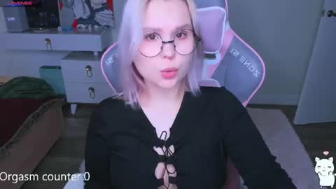 Kira online show from June 21, 4:53 pm