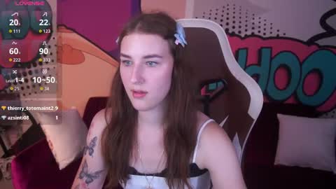 Snapshot of mirellember chatting on July 28, 3:43 pm mirellember online show from July 28, 3:43 pm