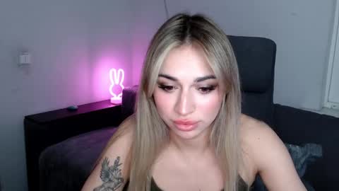 miri07 online show from April 12, 6:13 pm