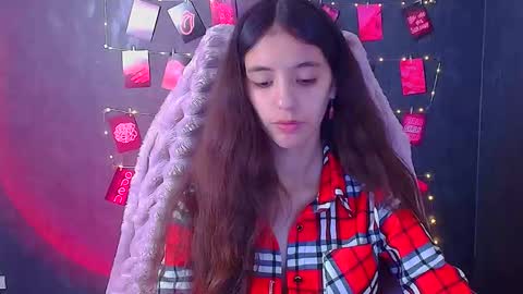 Snapshot of miri_miss chatting on November 14, 5:06 am Miri online show from November 14, 5:06 am