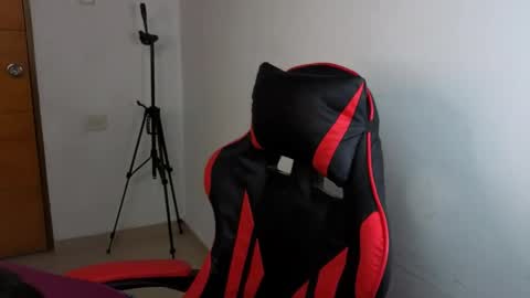 mirko_xx online show from March 25, 1:55 am