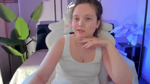 Mirra online show from June 16, 2:36 am