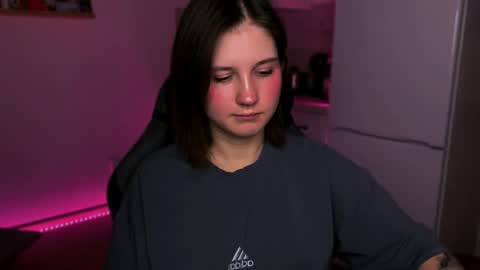 Snapshot of mirrameow chatting on February 20, 8:58 pm Mira online show from February 20, 8:58 pm