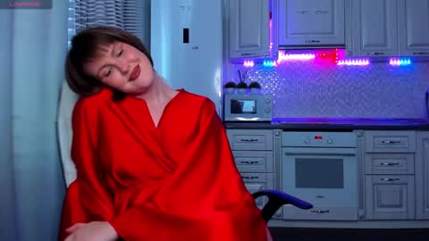 Snapshot of mirrorofsoul chatting on February 26, 8:15 am Shelley online show from February 26, 8:15 am