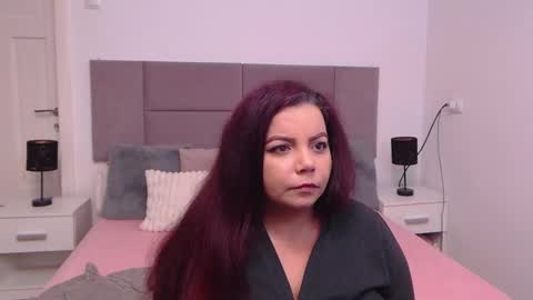 Snapshot of miryamines chatting on December 19, 2:46 pm MiryamInes online show from December 19, 2:46 pm