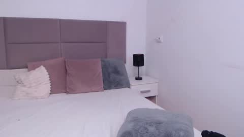 Snapshot of miryamines chatting on February 24, 10:26 am MiryamInes online show from February 24, 10:26 am