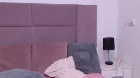 Snapshot of miryamines chatting on March 7, 6:33 pm MiryamInes online show from March 7, 6:33 pm