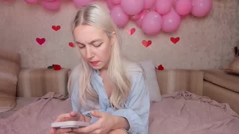 mishapallmer online show from February 15, 1:31 pm