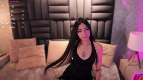 mishell_1 online show from December 15, 11:47 am