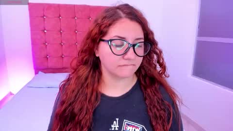 Snapshot of mishell_lovely chatting on February 27, 12:16 pm Mishell online show from February 27, 12:16 pm