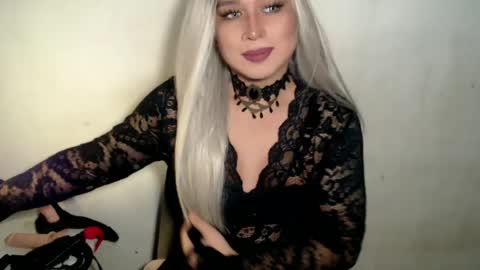 miss_4cuck_ online show from July 4, 11:38 am