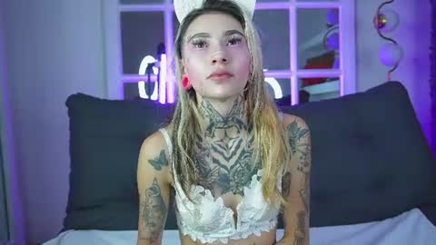miss___angel online show from June 26, 11:03 am