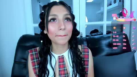 Snapshot of miss___evangeline chatting on February 27, 11:10 am Evangeline online show from February 27, 11:10 am