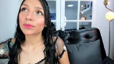 Snapshot of miss___evangeline chatting on March 6, 2:30 am Evangeline online show from March 6, 2:30 am