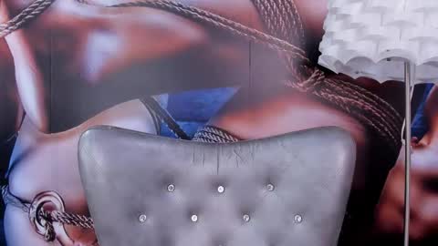 Snapshot of miss___taylor chatting on February 26, 2:32 am Taylor online show from February 26, 2:32 am