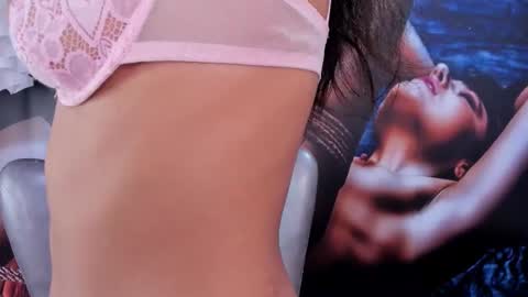 Snapshot of miss___taylor chatting on February 28, 2:12 am Taylor online show from February 28, 2:12 am