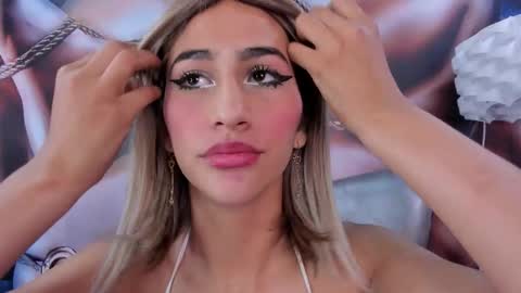 Snapshot of miss___taylor chatting on March 2, 2:14 am Taylor online show from March 2, 2:14 am