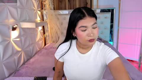 Snapshot of miss_alice_jones chatting on August 9, 8:03 pm ALICE online show from August 9, 8:03 pm