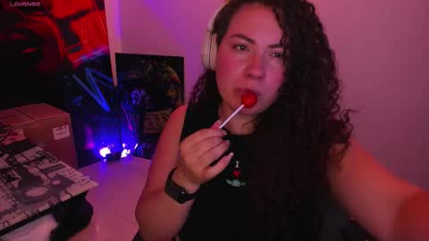 Snapshot of miss_alisse chatting on March 23, 2:37 am miss_alisse online show from March 23, 2:37 am