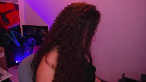 Snapshot of miss_alisse chatting on March 24, 4:06 am miss_alisse online show from March 24, 4:06 am