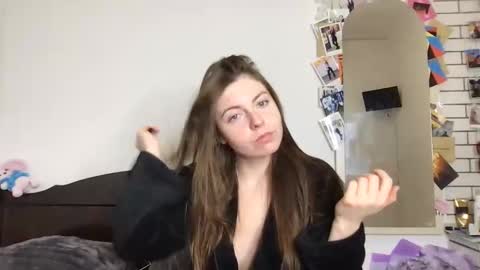 Snapshot of miss_angel_ chatting on March 1, 9:17 pm miss angel online show from March 1, 9:17 pm